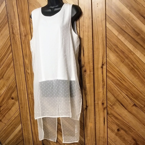 Sleeveless Hi-low Overlay Tunic - Picture 8 of 8